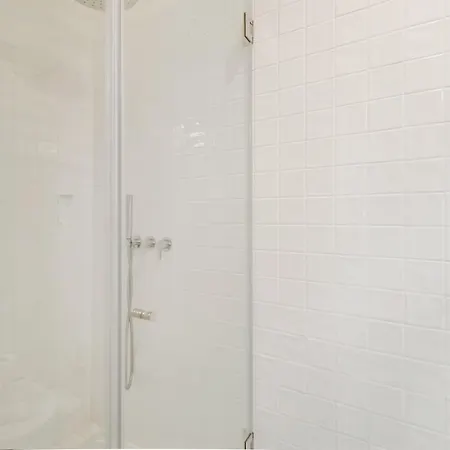 Cosy 1br Renovated - Heart Of Santos | By Airnest Apartment